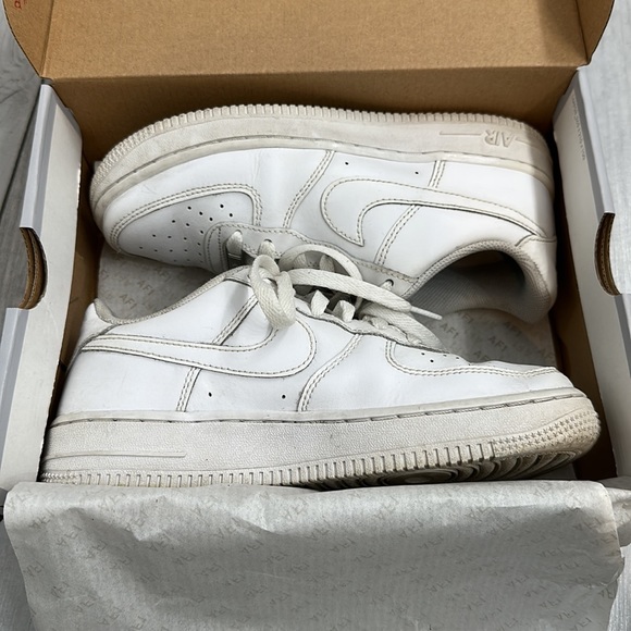 Nike Air Force 1 - Picture 9 of 9